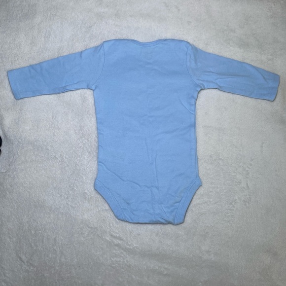 ‘Back off! I have a crazy mimi and I’m not afraid to use her’ long sleeve onesie - Picture 2 of 2